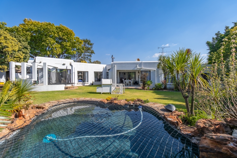 3 Bedroom Property for Sale in Magaliessig Gauteng