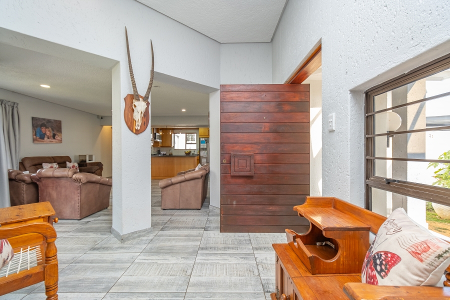 3 Bedroom Property for Sale in Magaliessig Gauteng