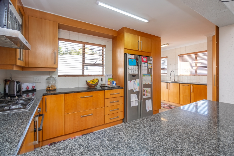 3 Bedroom Property for Sale in Magaliessig Gauteng
