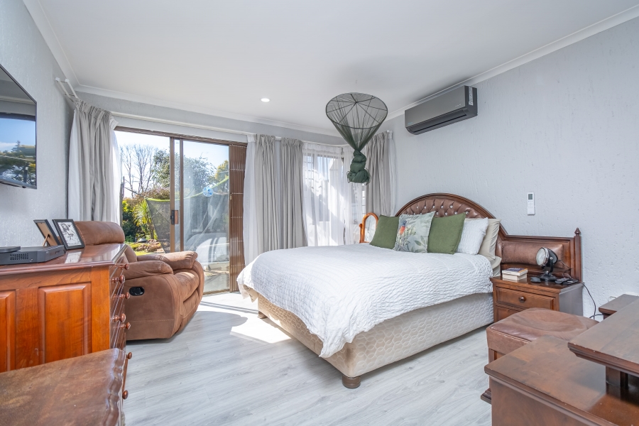 3 Bedroom Property for Sale in Magaliessig Gauteng