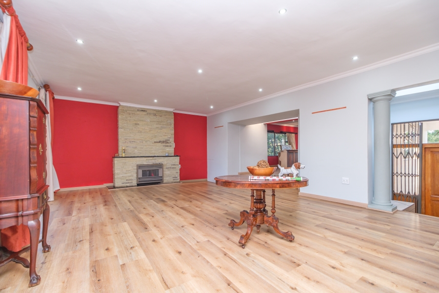 To Let 4 Bedroom Property for Rent in Constantia Kloof Gauteng