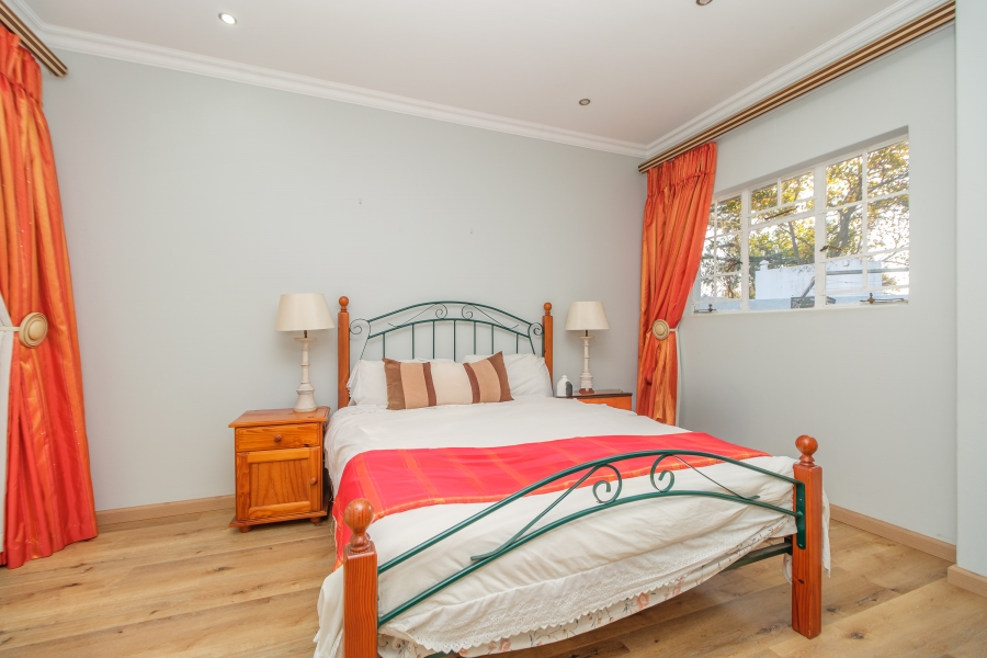 To Let 4 Bedroom Property for Rent in Constantia Kloof Gauteng