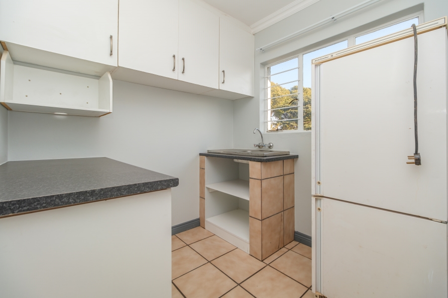 To Let 4 Bedroom Property for Rent in Constantia Kloof Gauteng