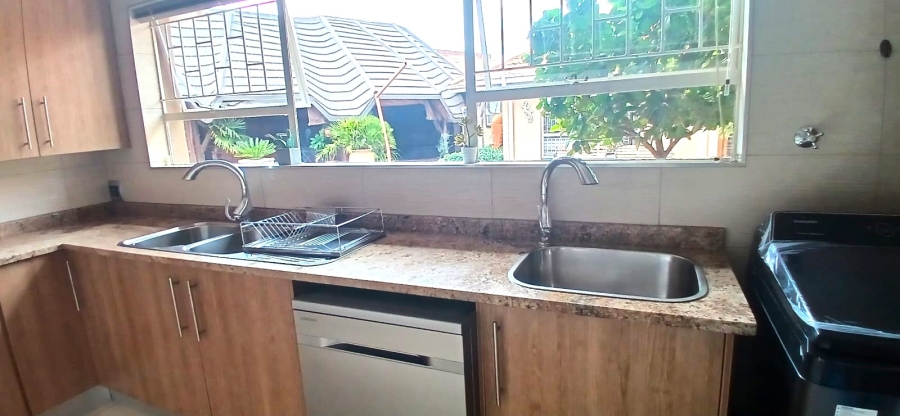 4 Bedroom Property for Sale in Golf Park Gauteng