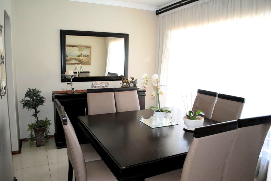 4 Bedroom Property for Sale in Golf Park Gauteng