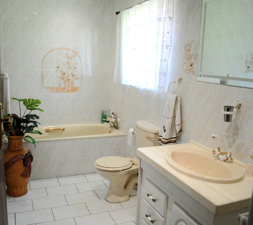 4 Bedroom Property for Sale in Golf Park Gauteng