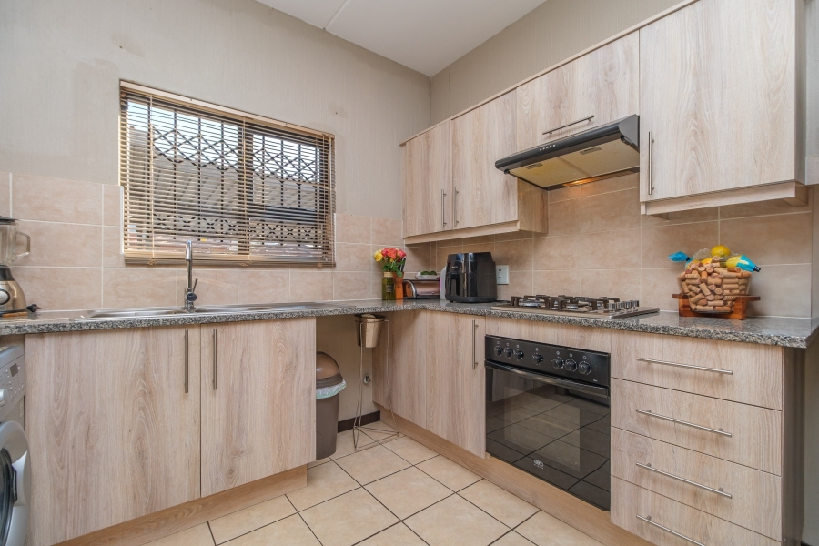 3 Bedroom Property for Sale in Wilgeheuwel Gauteng