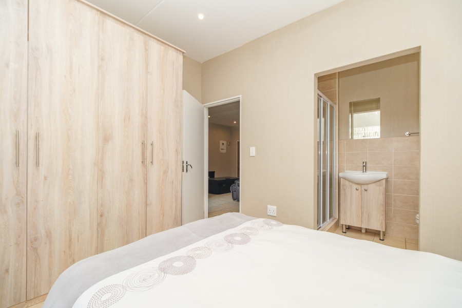 3 Bedroom Property for Sale in Wilgeheuwel Gauteng