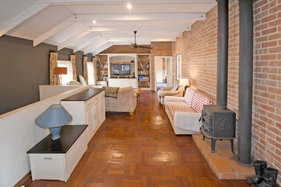 4 Bedroom Property for Sale in Waverley Gauteng