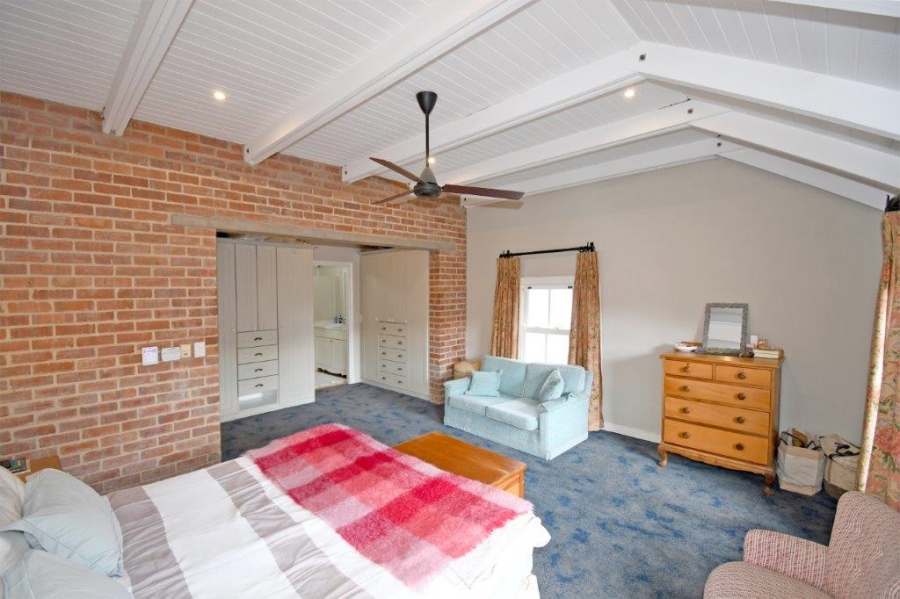 4 Bedroom Property for Sale in Waverley Gauteng