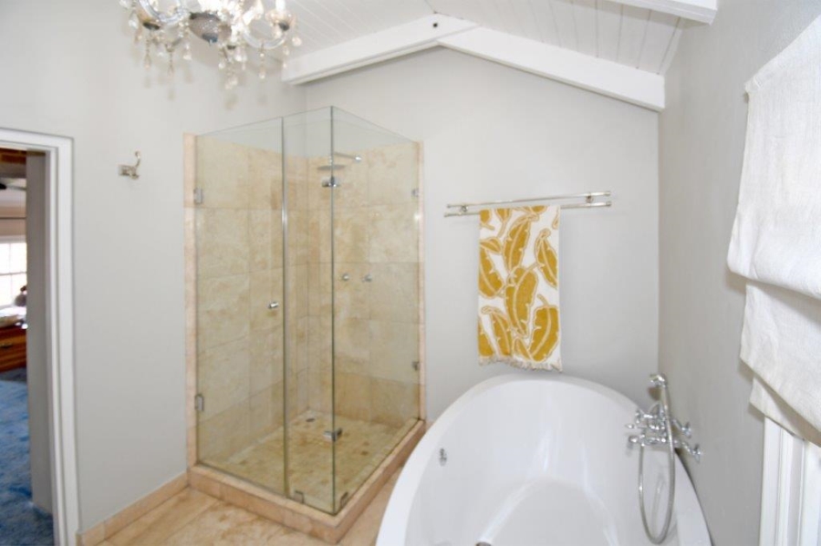 4 Bedroom Property for Sale in Waverley Gauteng