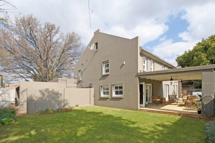 4 Bedroom Property for Sale in Waverley Gauteng