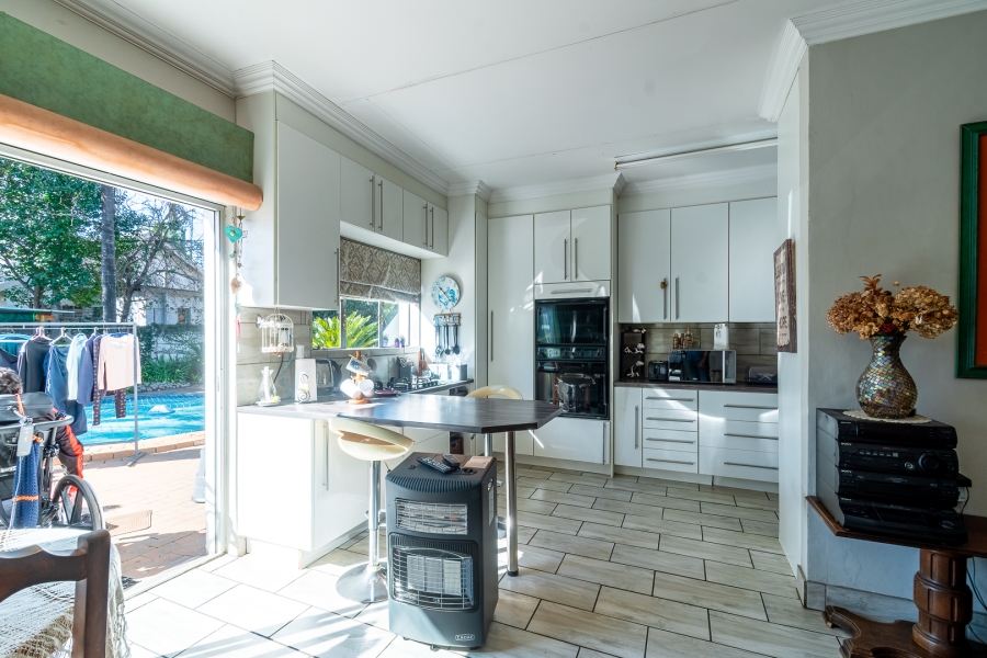 5 Bedroom Property for Sale in Maroelana Gauteng