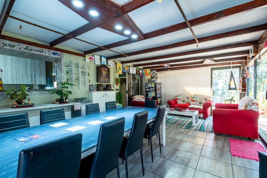 5 Bedroom Property for Sale in Maroelana Gauteng