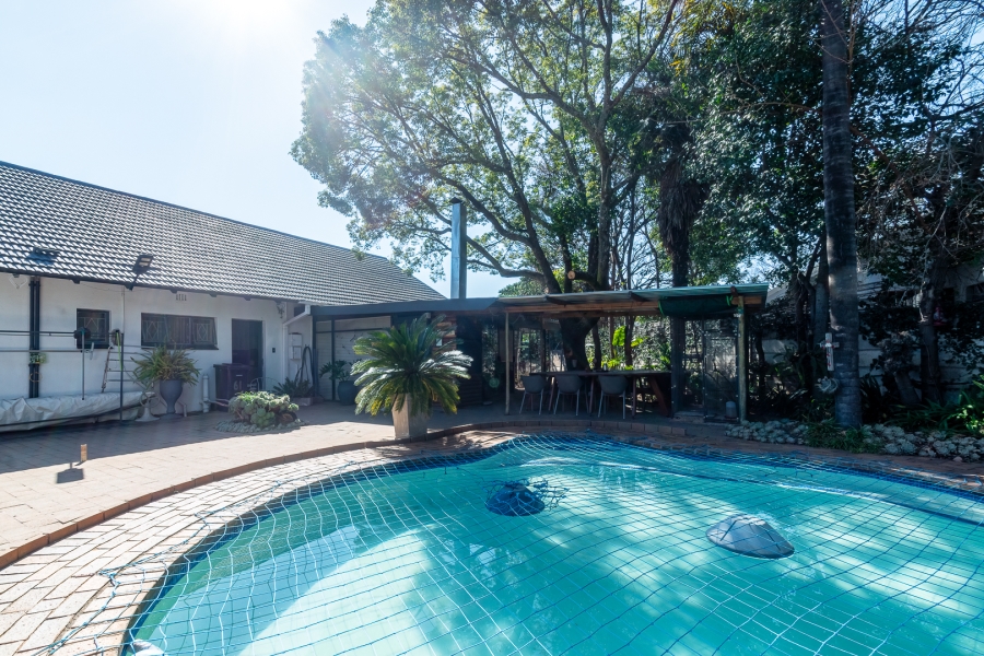 5 Bedroom Property for Sale in Maroelana Gauteng