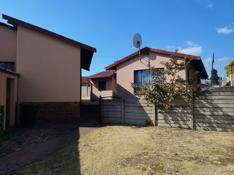 3 Bedroom Property for Sale in Birch Acres Gauteng