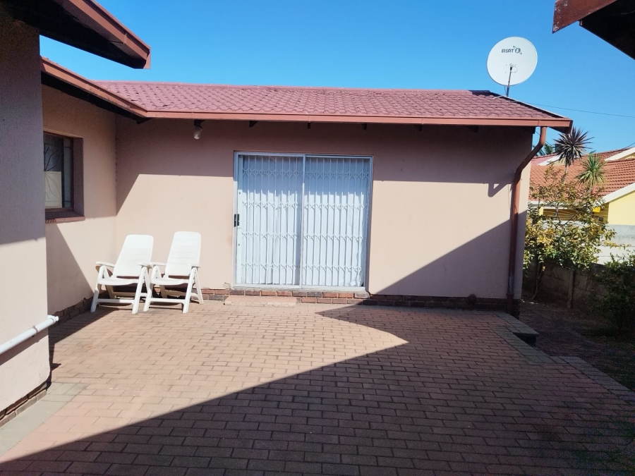 3 Bedroom Property for Sale in Birch Acres Gauteng