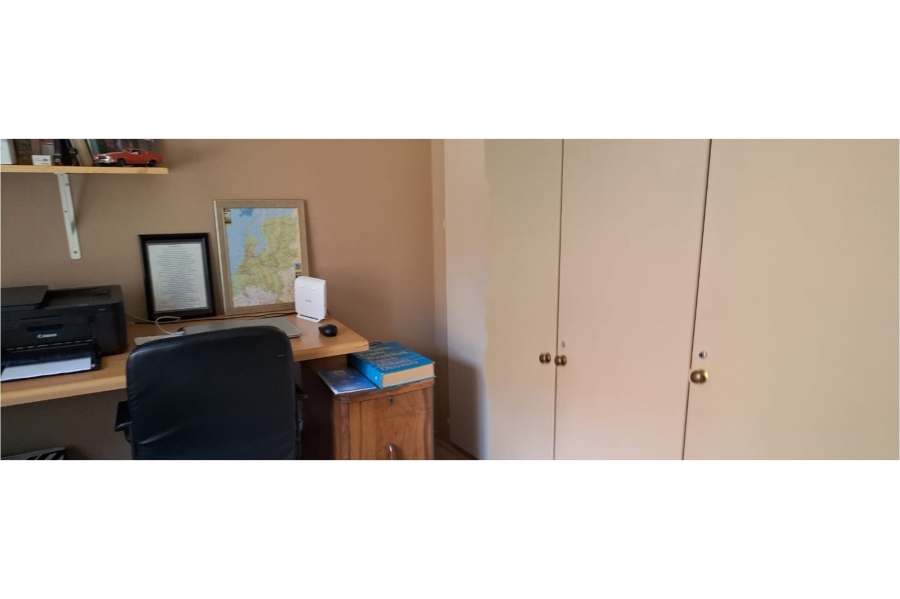 3 Bedroom Property for Sale in Val de Grace Gauteng