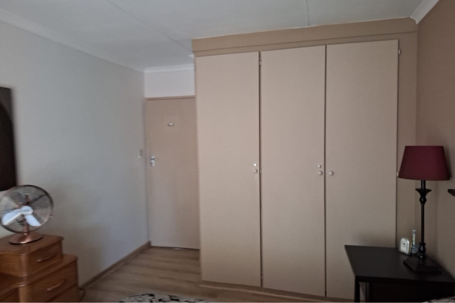 3 Bedroom Property for Sale in Val de Grace Gauteng