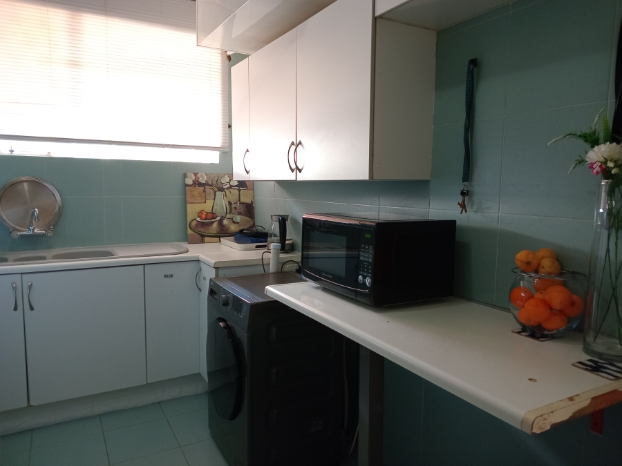 2 Bedroom Property for Sale in Kew Gauteng