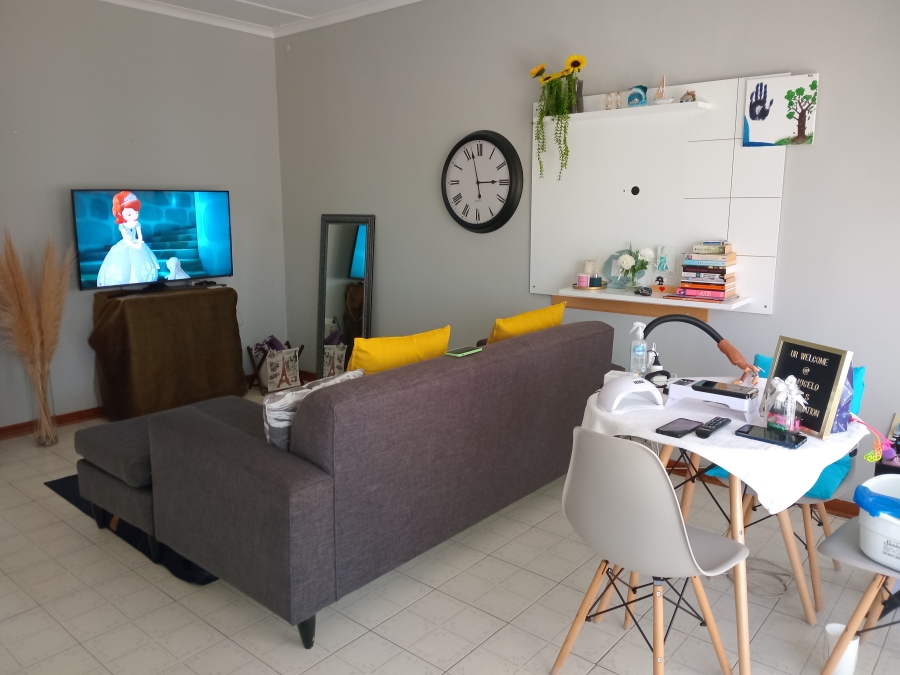 2 Bedroom Property for Sale in Kew Gauteng