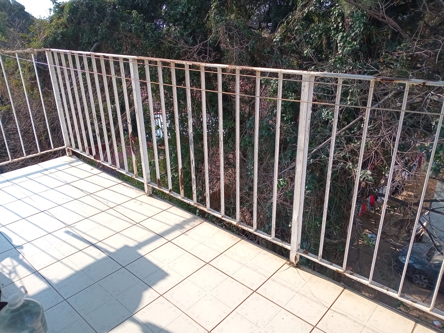 2 Bedroom Property for Sale in Kew Gauteng