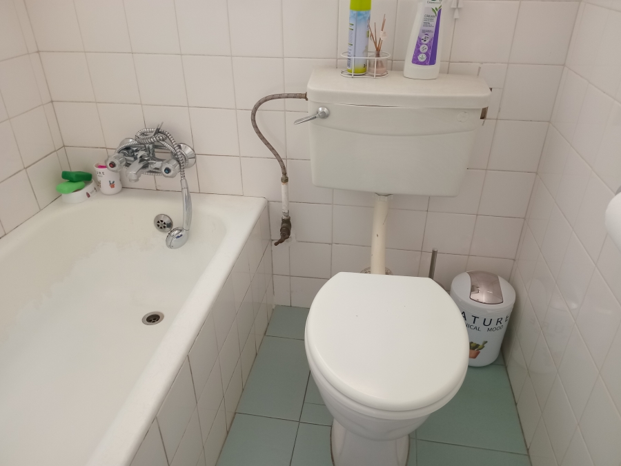 2 Bedroom Property for Sale in Kew Gauteng