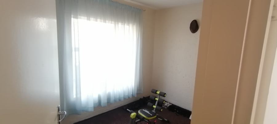 3 Bedroom Property for Sale in Breaunanda Gauteng