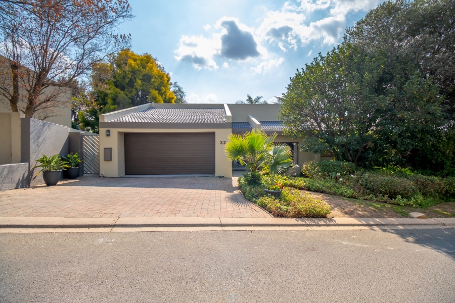 3 Bedroom Property for Sale in Lonehill Gauteng