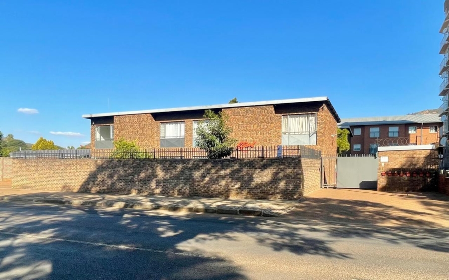 2 Bedroom Property for Sale in Pretoria North Gauteng