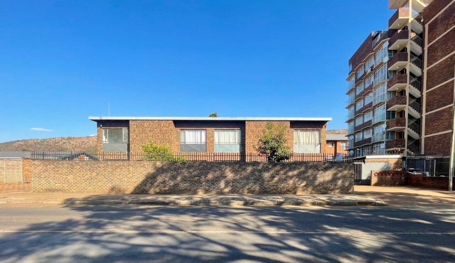 2 Bedroom Property for Sale in Pretoria North Gauteng