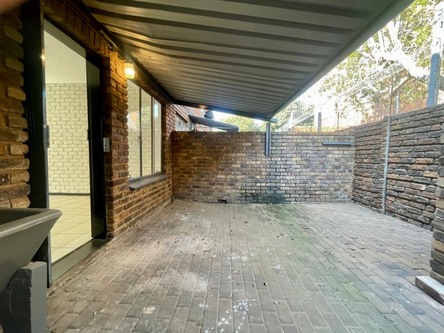 2 Bedroom Property for Sale in Pretoria North Gauteng