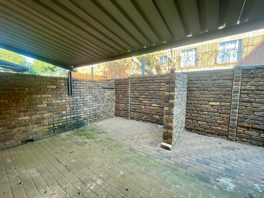 2 Bedroom Property for Sale in Pretoria North Gauteng