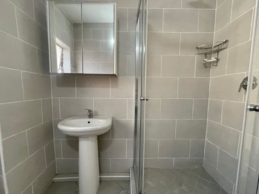 2 Bedroom Property for Sale in Pretoria North Gauteng