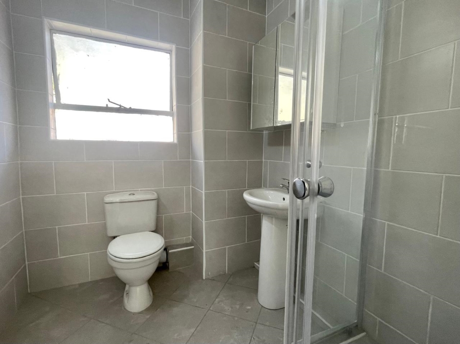 2 Bedroom Property for Sale in Pretoria North Gauteng
