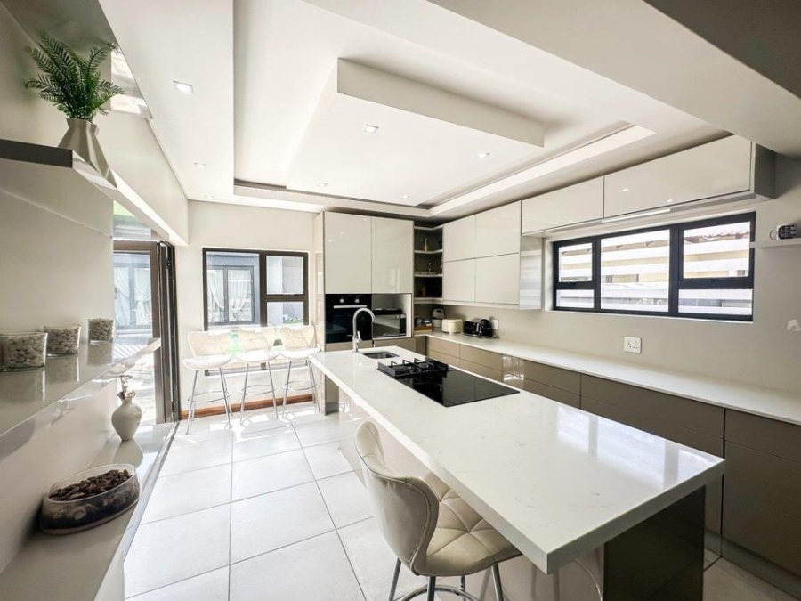 4 Bedroom Property for Sale in Helderwyk Gauteng