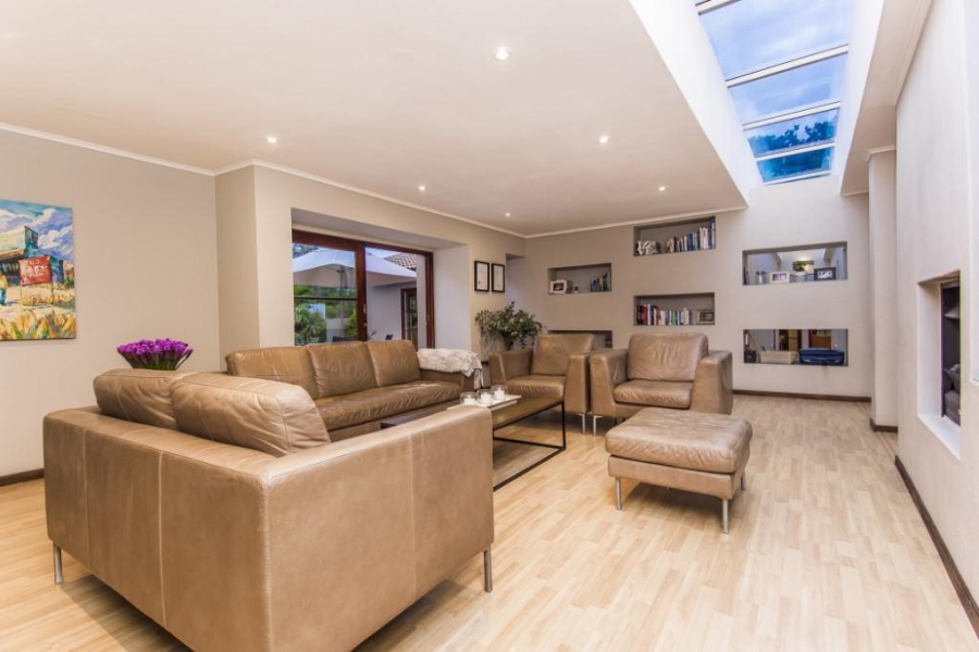 4 Bedroom Property for Sale in Atholl Gauteng