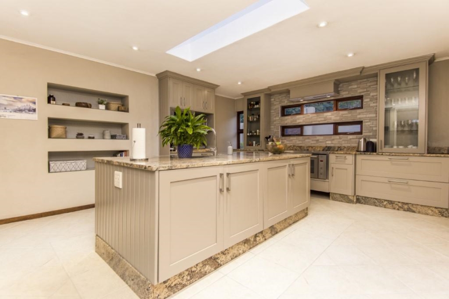 4 Bedroom Property for Sale in Atholl Gauteng