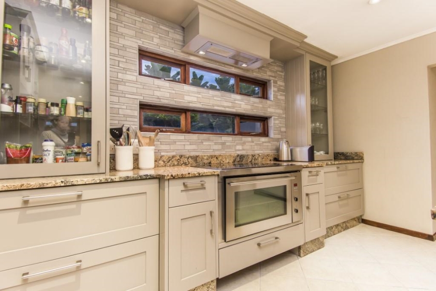 4 Bedroom Property for Sale in Atholl Gauteng