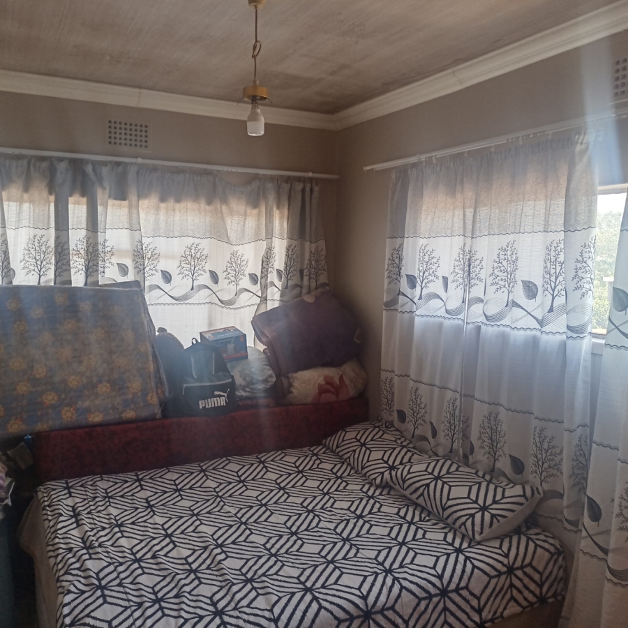2 Bedroom Property for Sale in Cruywagenpark Gauteng