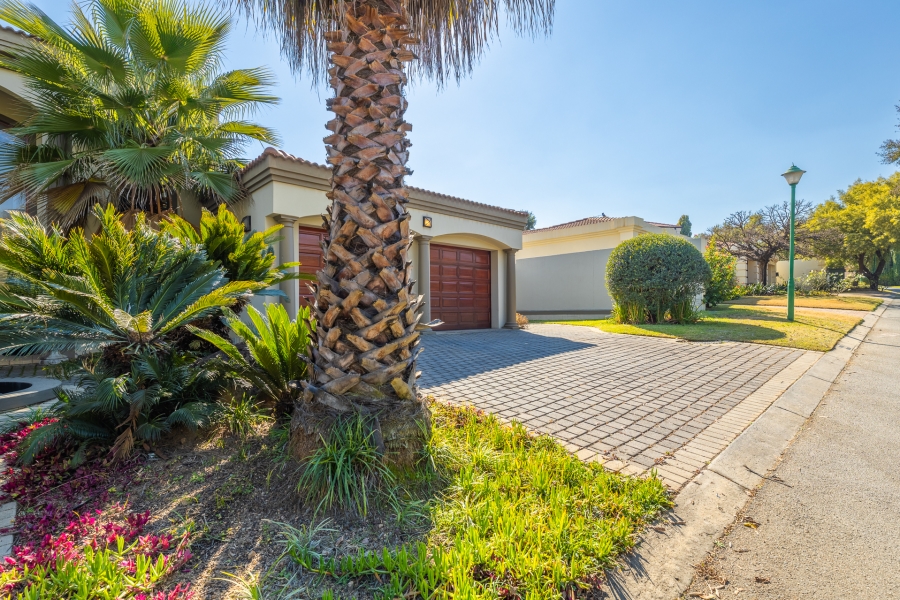 To Let 4 Bedroom Property for Rent in Dainfern Golf Estate Gauteng