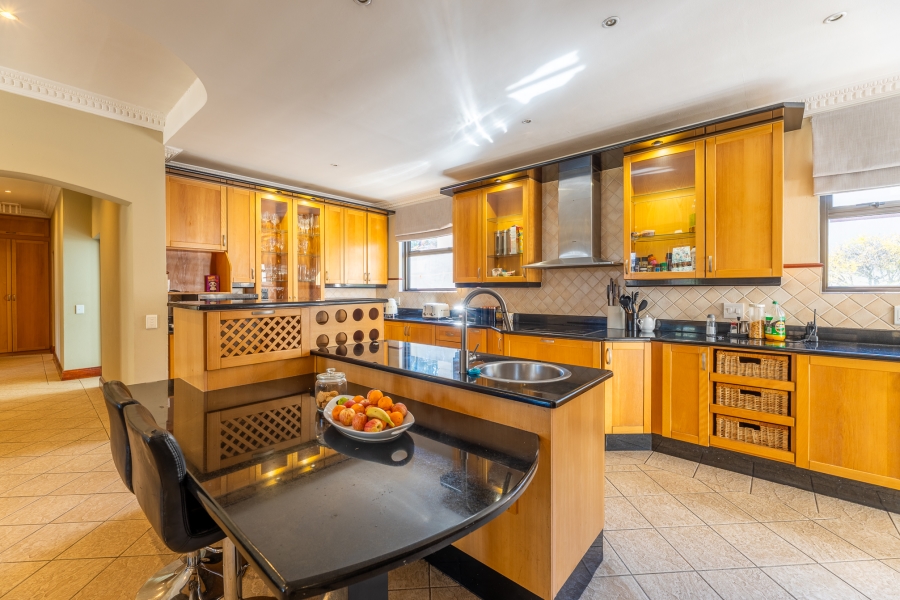 To Let 4 Bedroom Property for Rent in Dainfern Golf Estate Gauteng