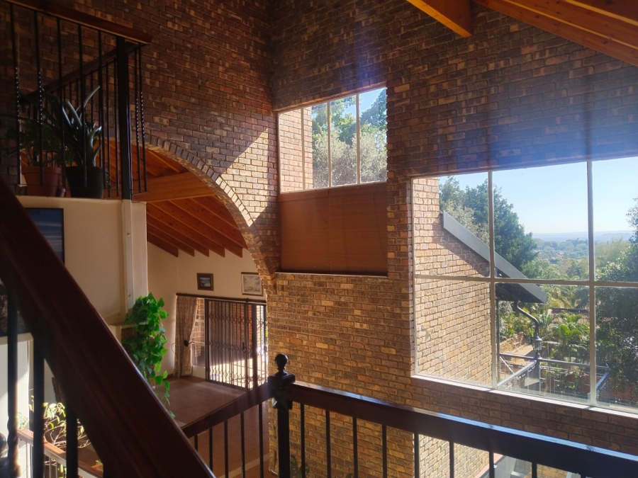 6 Bedroom Property for Sale in Florauna Gauteng