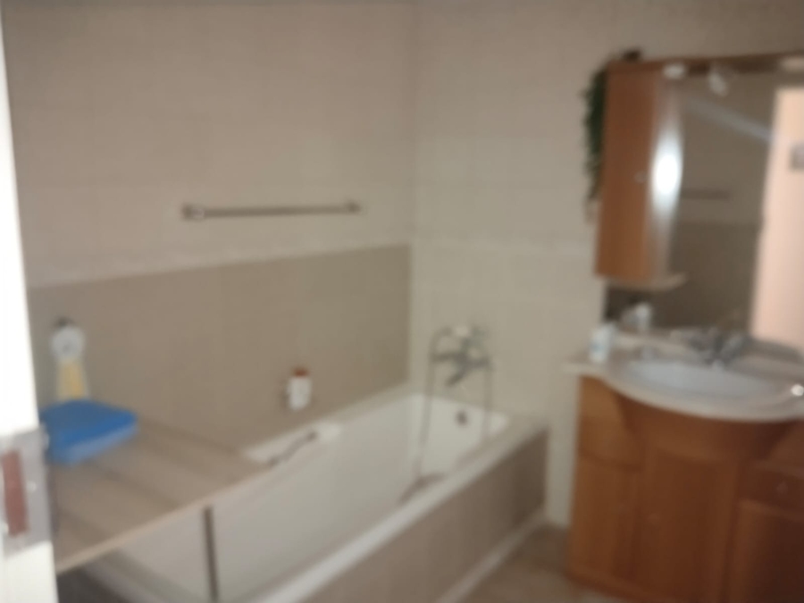 6 Bedroom Property for Sale in Florauna Gauteng