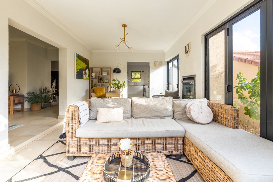 3 Bedroom Property for Sale in Douglasdale Gauteng