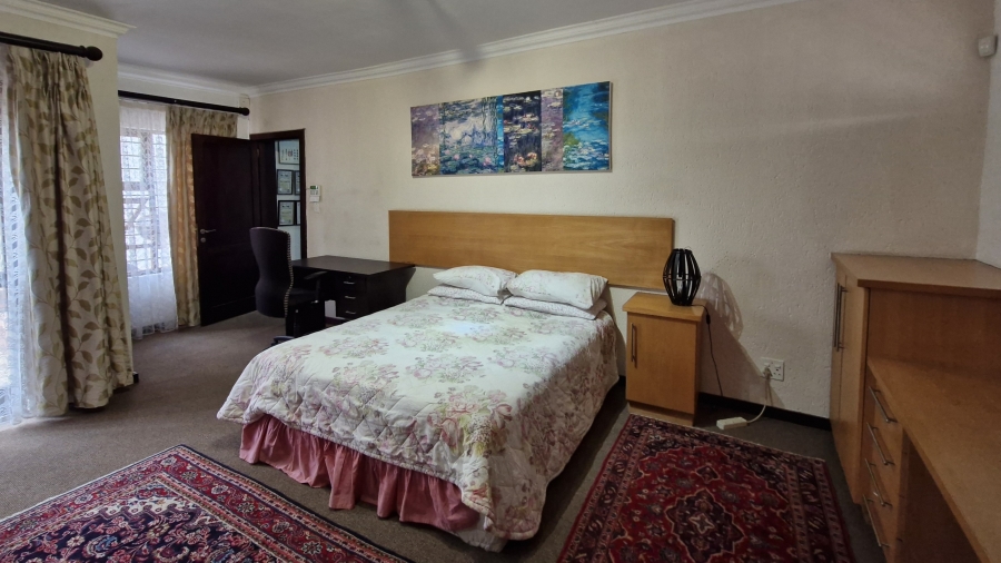 4 Bedroom Property for Sale in Eldoraigne Gauteng