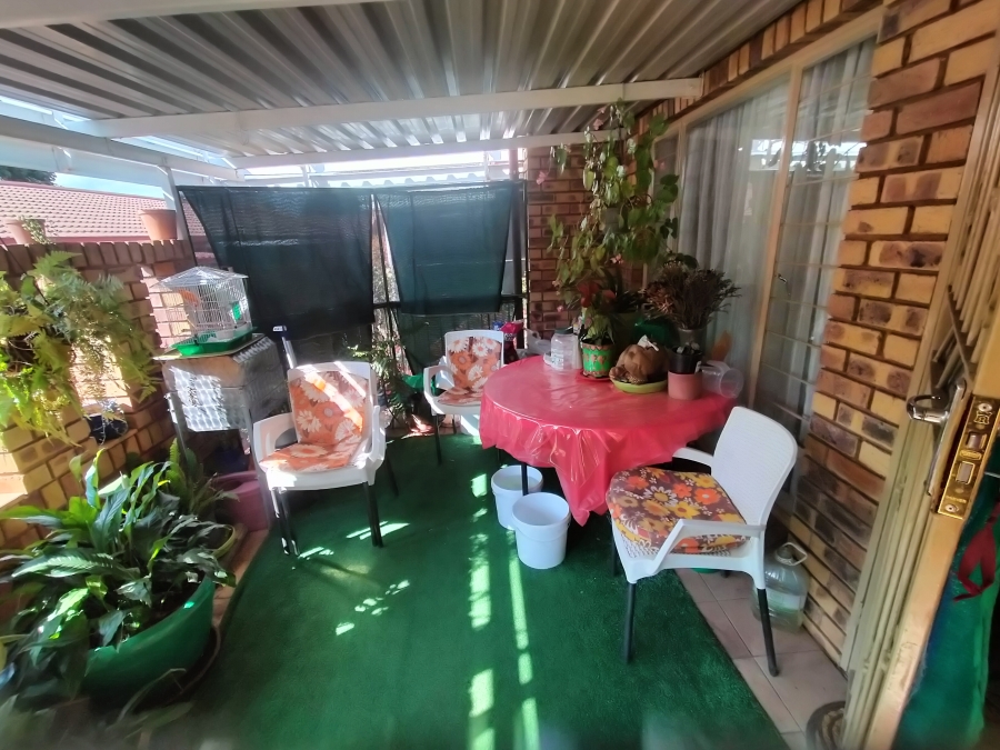 2 Bedroom Property for Sale in Amandasig Gauteng