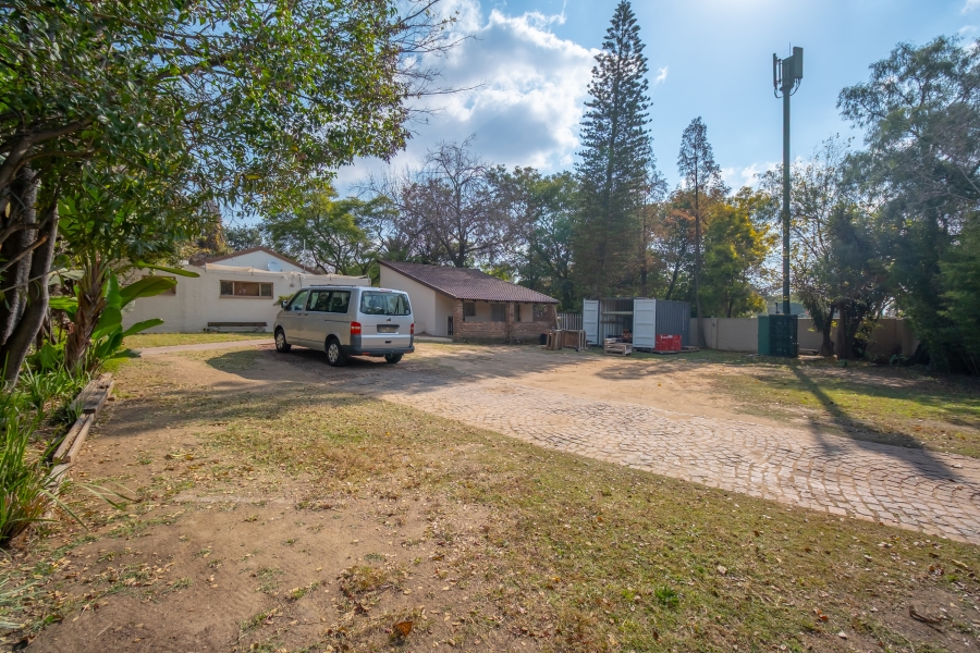 11 Bedroom Property for Sale in Fourways Gauteng
