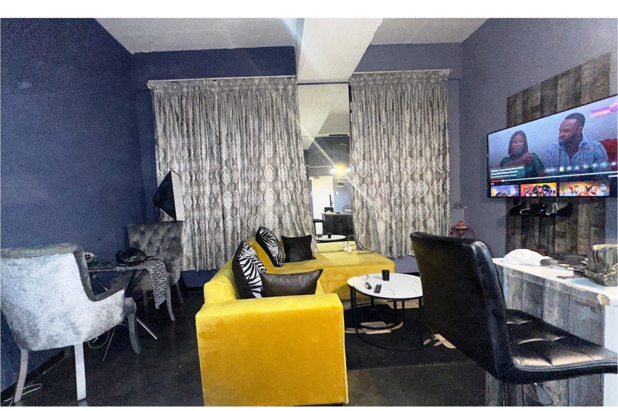 1 Bedroom Property for Sale in Maboneng Gauteng