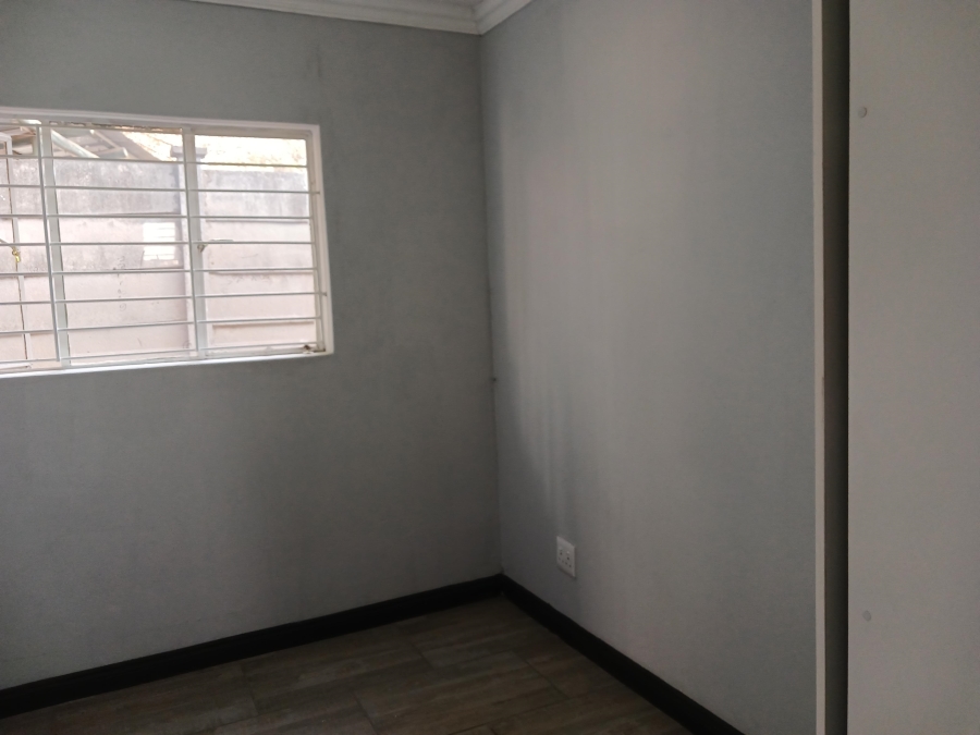 To Let 2 Bedroom Property for Rent in Bloubosrand Gauteng